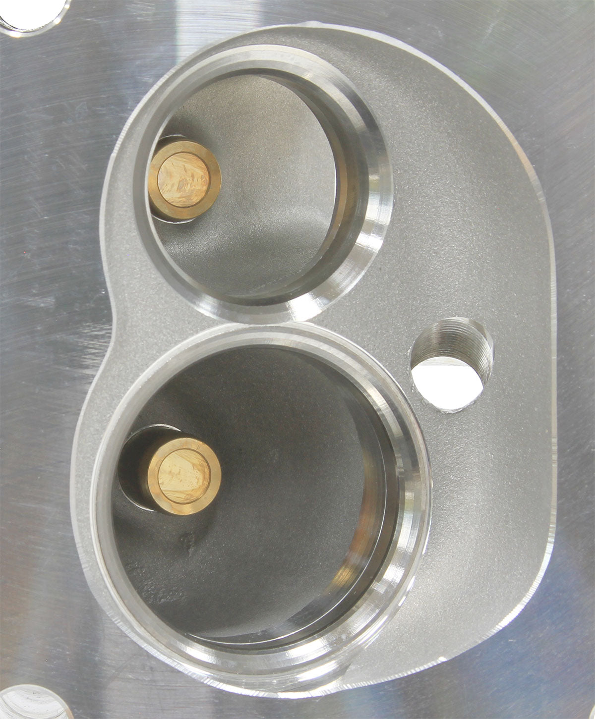 Aeroflow Bare Small Block Chrysler 318-360 179cc Aluminium Cylinder Heads with 63cc Chamber (Pair)   2.28" x 1.16" Intake Port, 1.75" x 1.25" Exhaust Port