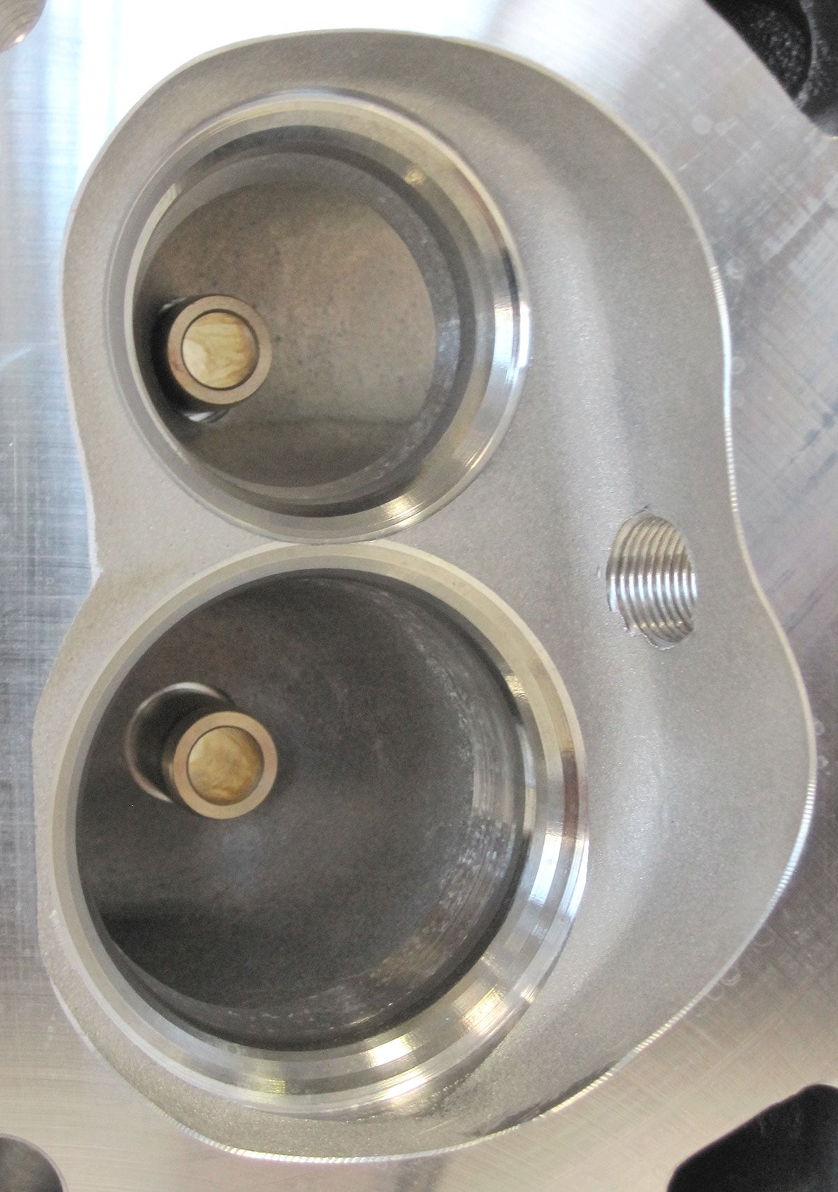 Aeroflow Bare Small Block Chev 327-350-400 186cc Aluminium Cylinder Heads with 67cc Chamber (Pair)   2.00" x 1.20" Intake Port, 1.42" x 1.53" Exhaust Port