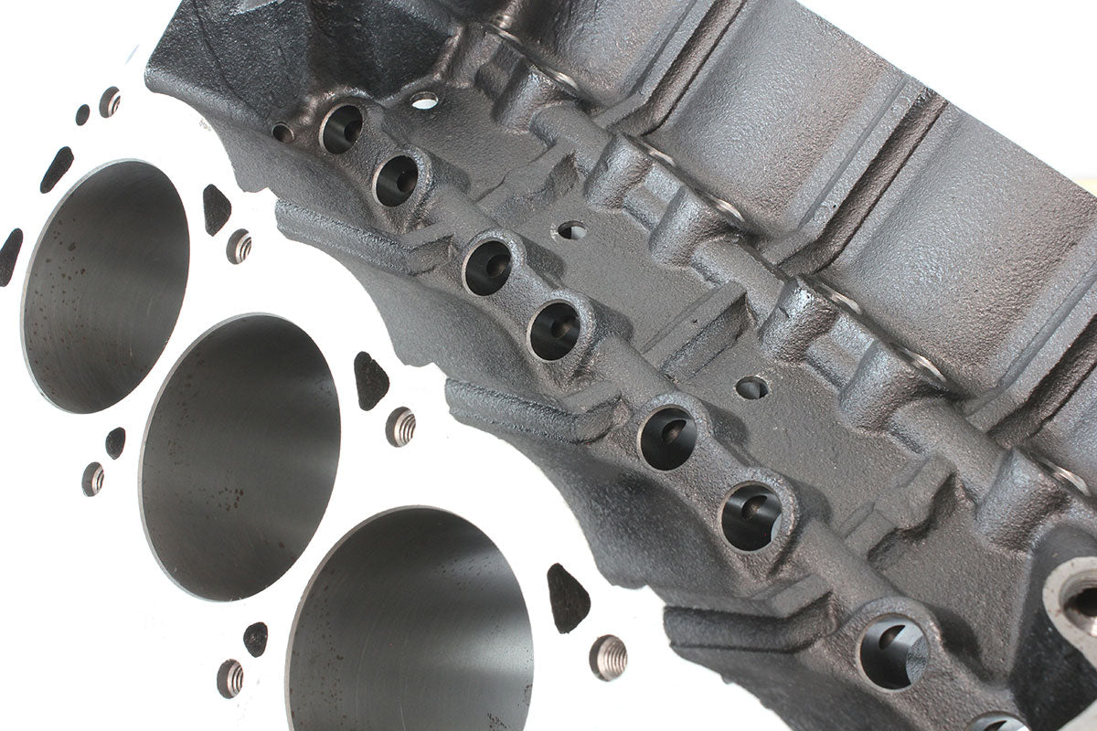 Aeroflow Cast Iron Ford 351W Engine Block, 4.125" Bore  9.500" Deck Height, 351 Cleveland Mains, 4-Bolt Billet Splayed Caps